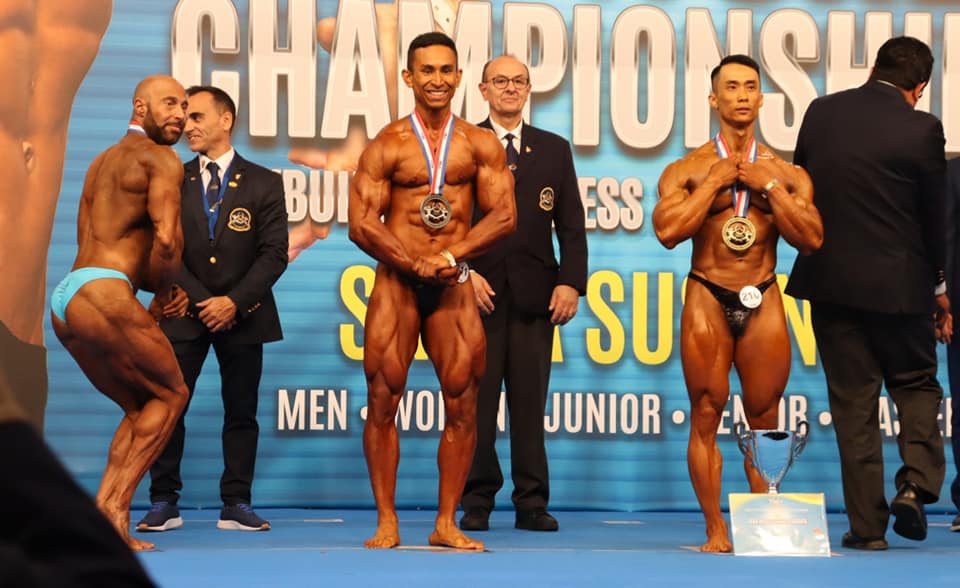 Jonathan Martínez se quedó con el segundo puesto en la categoría Games Classic Bodybuilding hasta 1.75 cm. (Foto Federación de Físico).