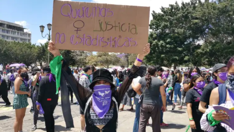 La violencia contra la mujer es el delito más denunciado ante el Ministerio Público. Fotografía: Prensa Libre. 