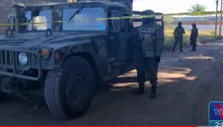 Militares resguardan el sitio del crimen. (Foto: captura/YouTube)