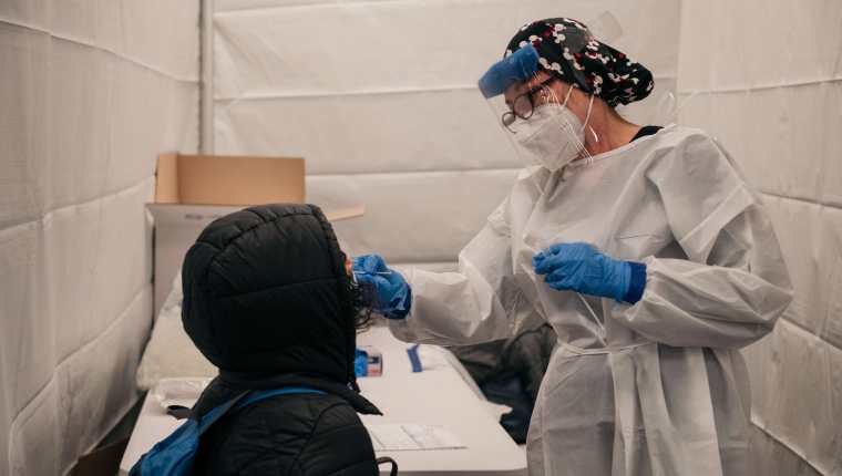 Los casos de coronavirus van en aumento en EE. UU. (Foto Prensa Libre: AFP)