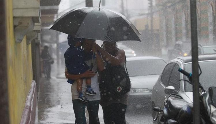 En varias regiones del país se presentaron lluvias o lloviznas intermitentes. (Foto: Hemeroteca PL)