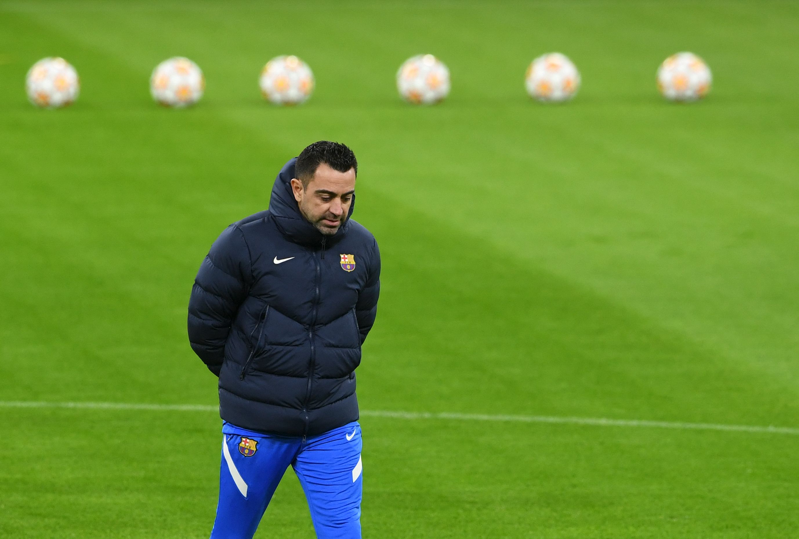 Xavi, durante la sesión de entrenamiento del Barcelona en Múnich. (Foto Prensa Libre: AFP)
