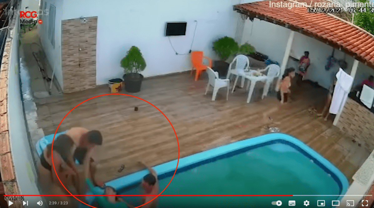 Video: niña se salva de milagro al quedar atrapado su cabello en el filtro de una piscina