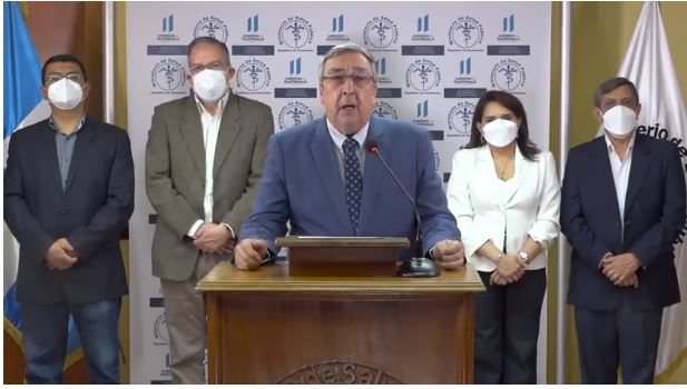 Francisco Coma, ministro de Salud, informó sobre la posibilidad de que la variante ómicron esté presente en Guatemala. (Foto Prensa Libre: Captura de pantalla)