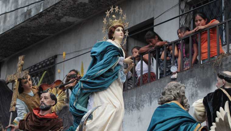 La Inmaculada Concepción, o Virgen de la Pólvora, es la primera procesión del año que celebran los fieles católicos en Guatemala. (Foto HemerotecaPL)
