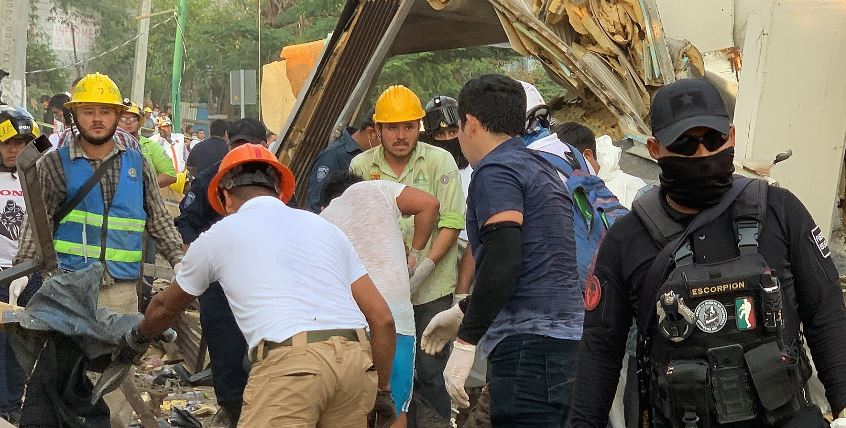 Varios migrantes muertos y heridos es el saldo del accidente de un tráiler en Chiapa de Corzo, México. (Foto Prensa Libre: EFE)
