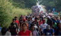 Los migrantes, parte de una caravana en camino hacia Loma Bonita, en el estado mexicano de Veracruz, el jueves 18 de noviembre de 2021.
