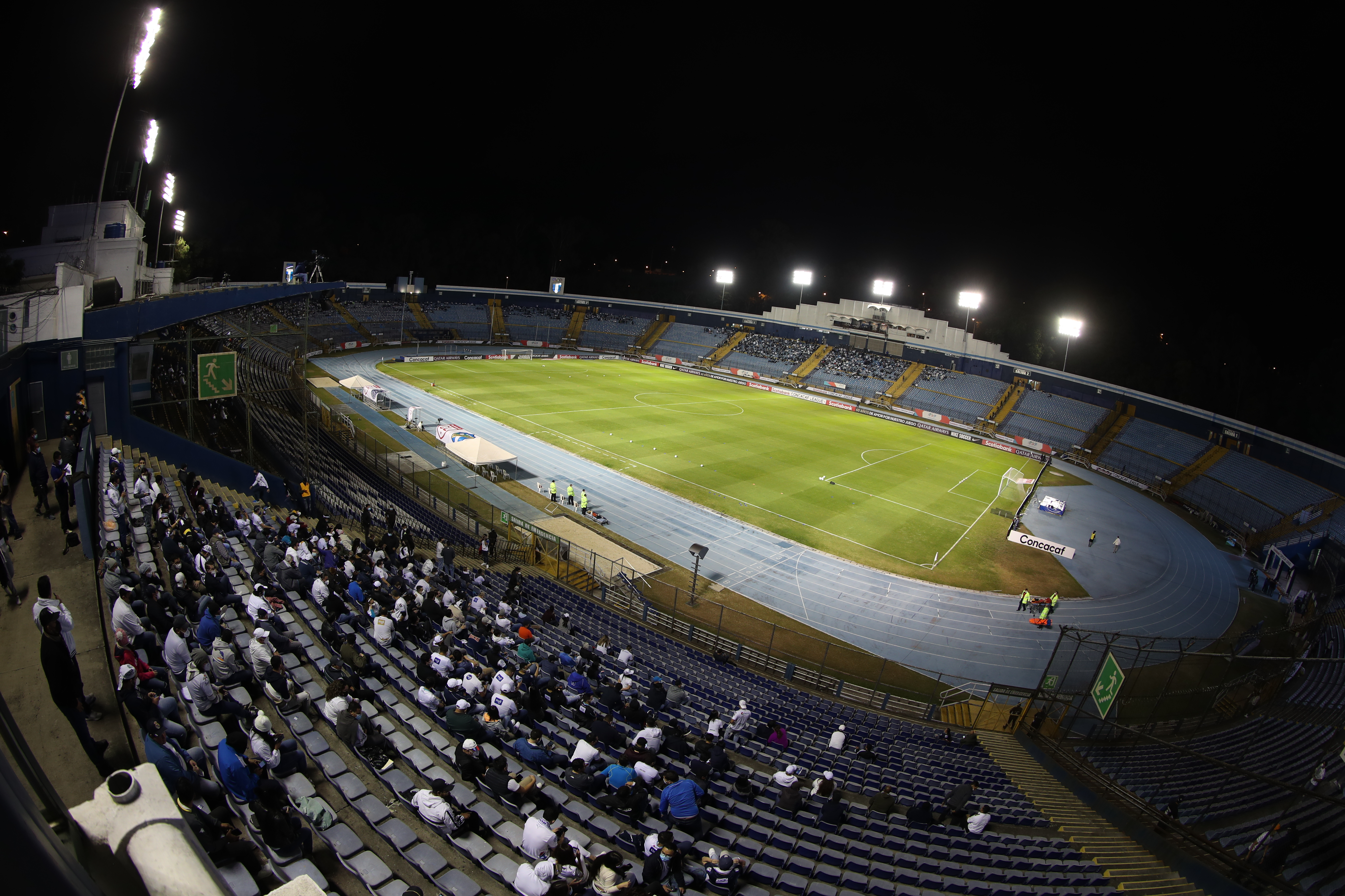 Este miércoles 16 de febrero será la primera vez que se use el VAR en el estadio Doroteo Guamuch Flores en el juego entre Guastatoya y León. Foto Prensa Libre: Juan Diego González. 