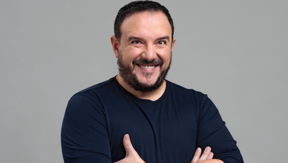 El educador y emprendedor Julio Zelaya busca impactar a millones de personas positivamente. (Foto Prensa Libre: Cortesía Julio Zelaya)