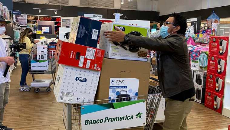 Banco Promerica sigue premiando la fidelidad de sus clientes. Foto Prensa Libre: Cortesía