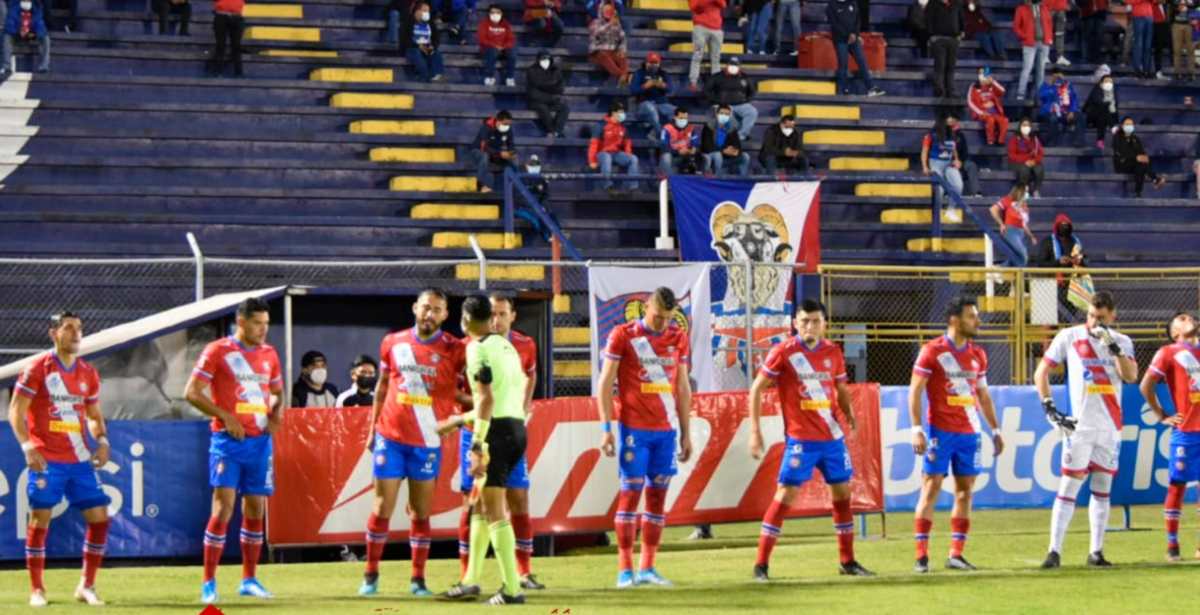 Apertura 2021: El juego Xelajú MC VS Comunicaciones cambia de fecha por la final de Liga Concacaf