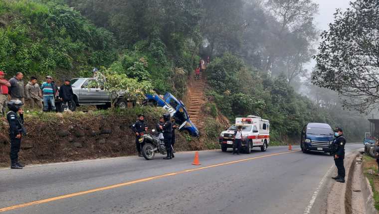 Socorristas dijeron que no hubo heridos en el accidente. (Foto:  cortesía PNC)