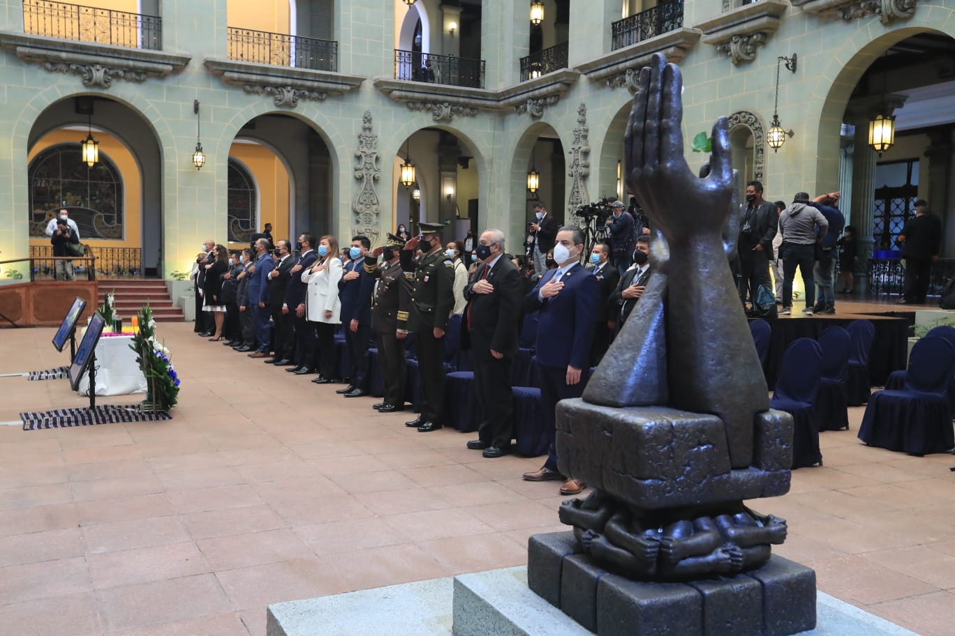 Autoridades del Gobierno conmemoraron este miércoles 29 de diciembre el 25 aniversario de la firma de la paz en Guatemala. (Foto Prensa Libre: Byron García)