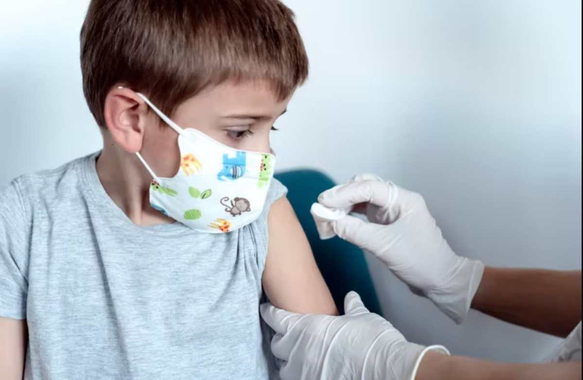Cinco razones que apoyan la vacunación infantil contra la  covid-19