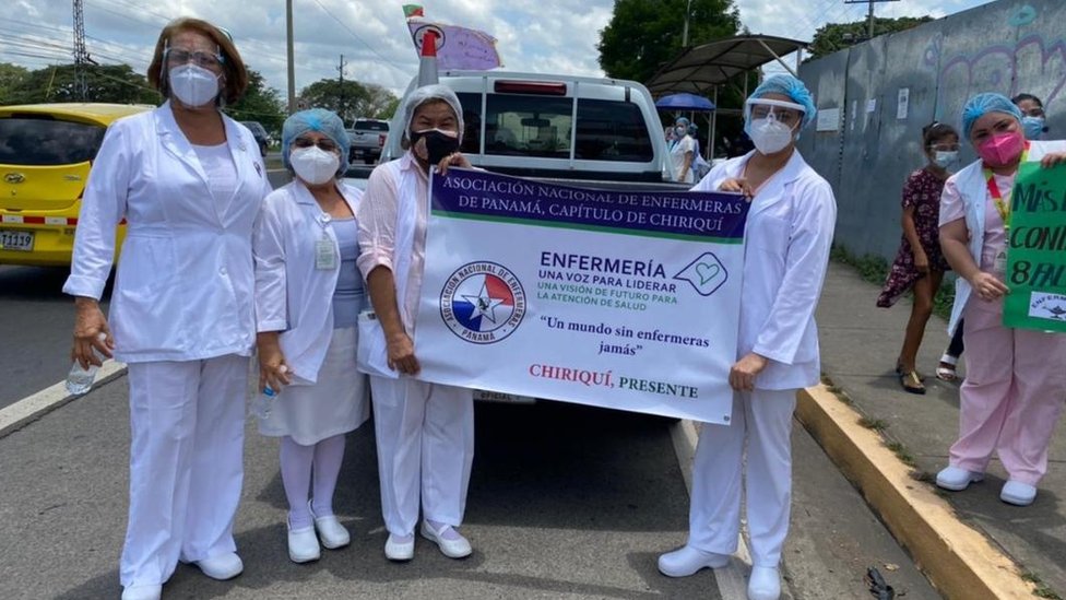 Covid: “Nos agradecen el sacrificio, pero no nos pagan lo trabajado”, el reclamo de las enfermeras en Panamá por sus condiciones durante la pandemia