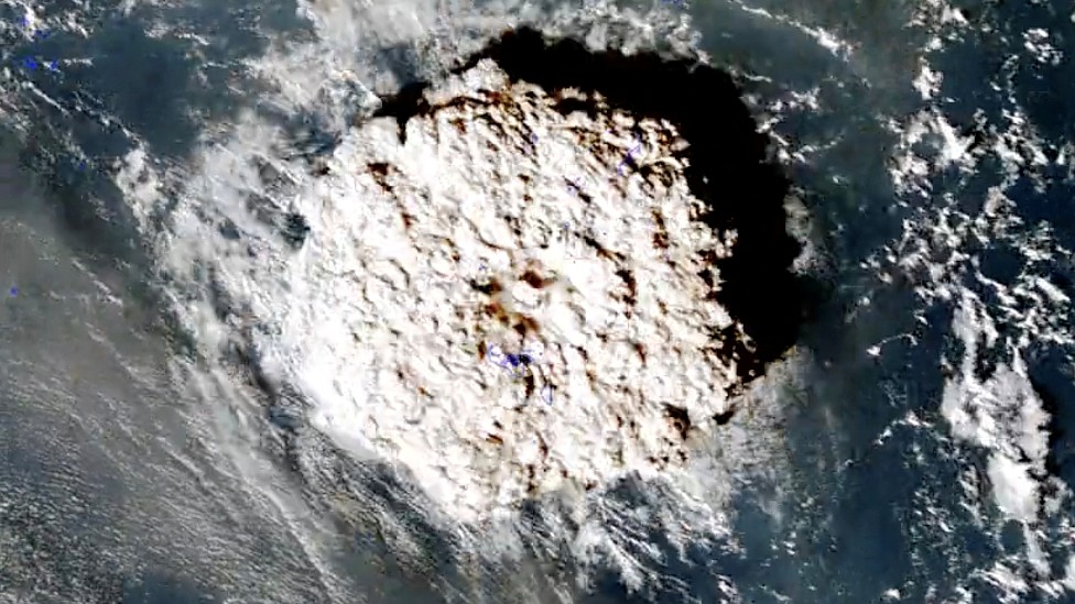 La explosión del volcán submarino se registró el 15 de enero. (REUTERS)