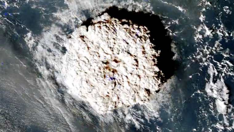 La explosión del volcán submarino se registró el 15 de enero. (REUTERS)