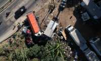 Vista del mortal accidente en Mixco que causó la muerte de tres personas en la ruta Interamericana. (Foto Prensa Libre: Élmer Vargas)