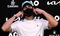 El tenista español Rafael Nadal en conferencia de prensa antes del Australian Open en Melbourne. (Foto Prensa Libre: AFP)