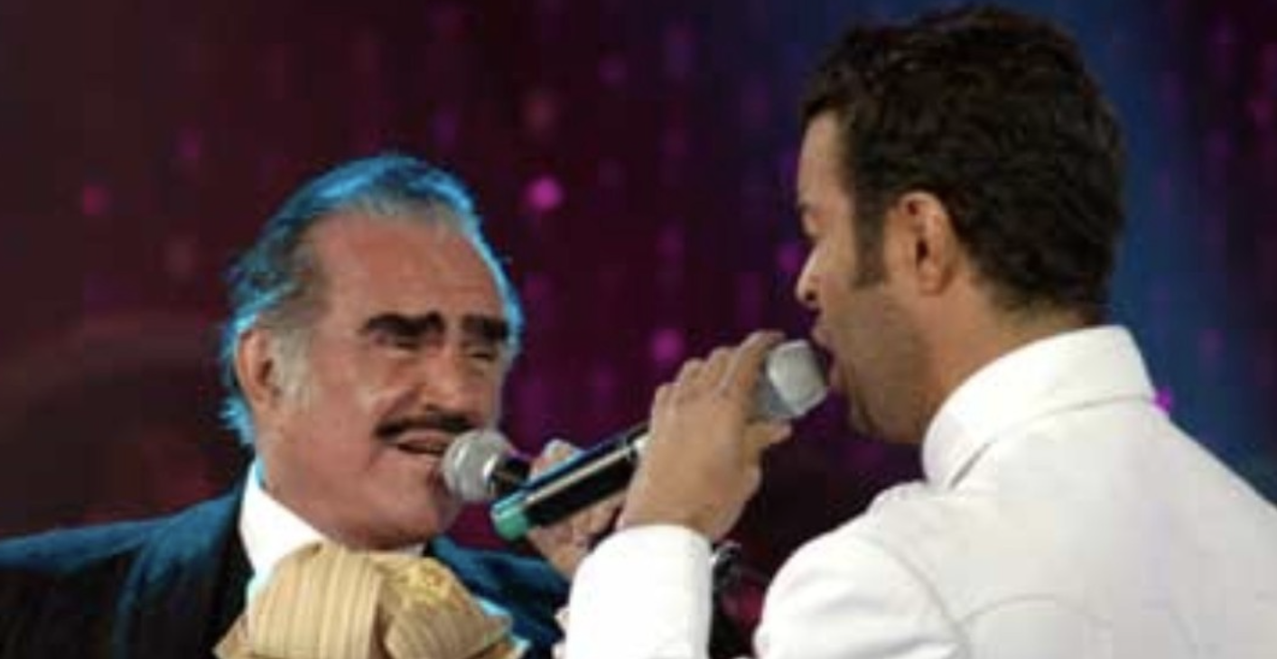 La familia Fernández y Pablo Montero han tenido una fuerte amistad a lo largo de los años. (Foto Prensa Libre: @pablomoficial/Instagram)