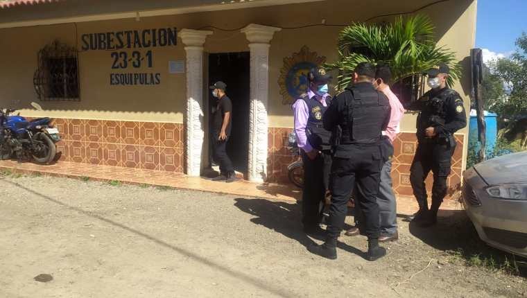 El alcalde de Nahualá, Sololá fue capturado en Chiquimula. (Foto Prensa Libre: Ängel Tzum) 