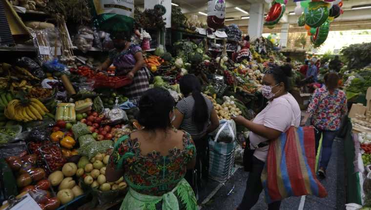 El gasto de consumo privado registró un crecimiento de 9.1%. (Foto Prensa Libre: Hemeroteca)
