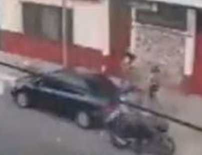 Video: Así fue el asalto a dos peatones en la colonia La Reformita