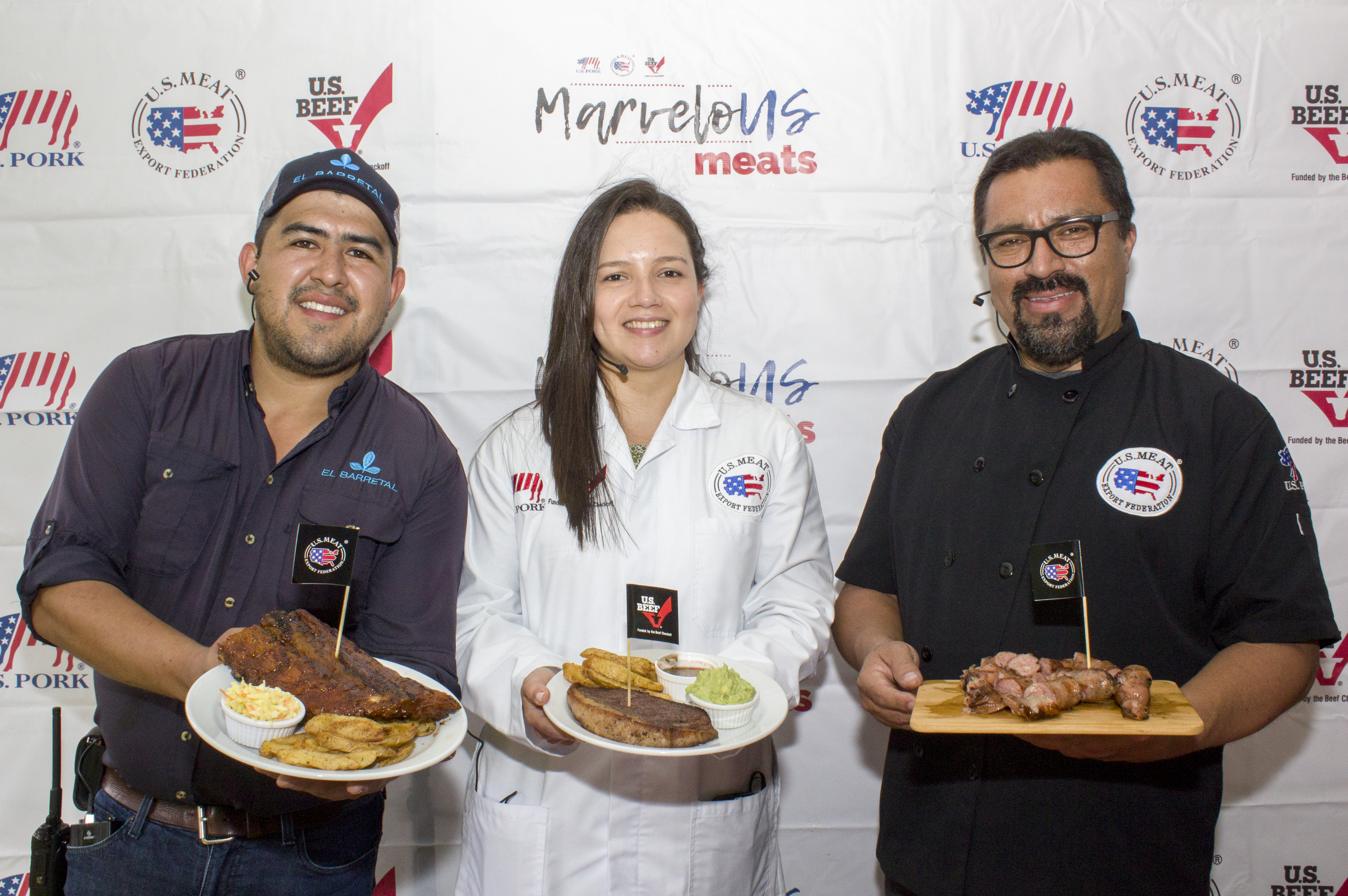Víctor del Cid, de Finca El Barretal, Andrea Rivera Nutricionista y el Chef Javier Rodríguez. Foto Prensa Libre: Cortesía Gaby Santisteban.