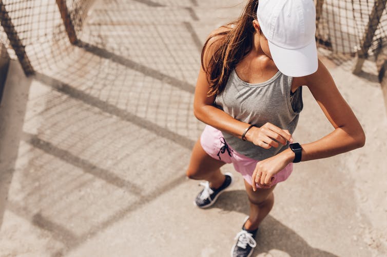 Llevar un reloj deportivo no ayuda a hacer más ejercicio