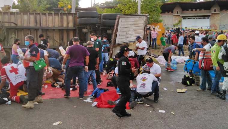 Dan visas humanitarias a 73 migrantes, entre ellos 65 guatemaltecos, heridos en accidente vial en México