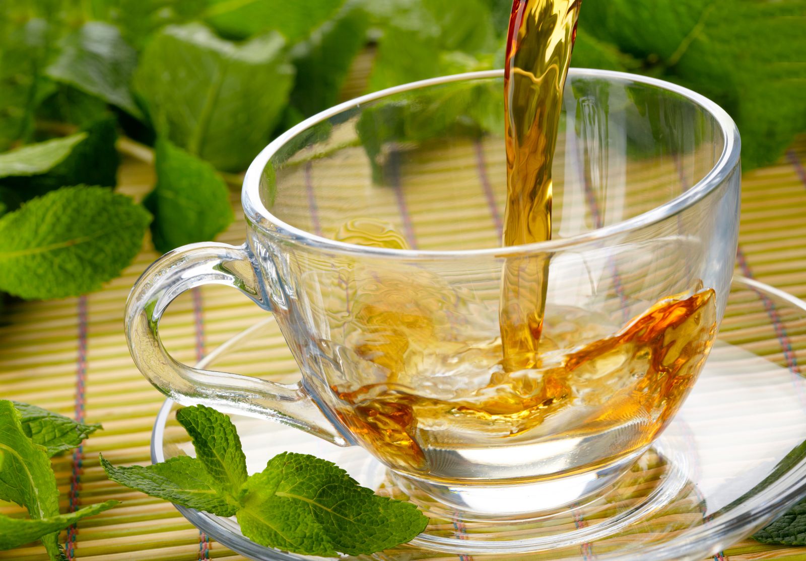 El té de moringa es una de las formas más utilizadas para ingerir esta planta medicinal. (Foto Prensa Libre: Bioleafy)