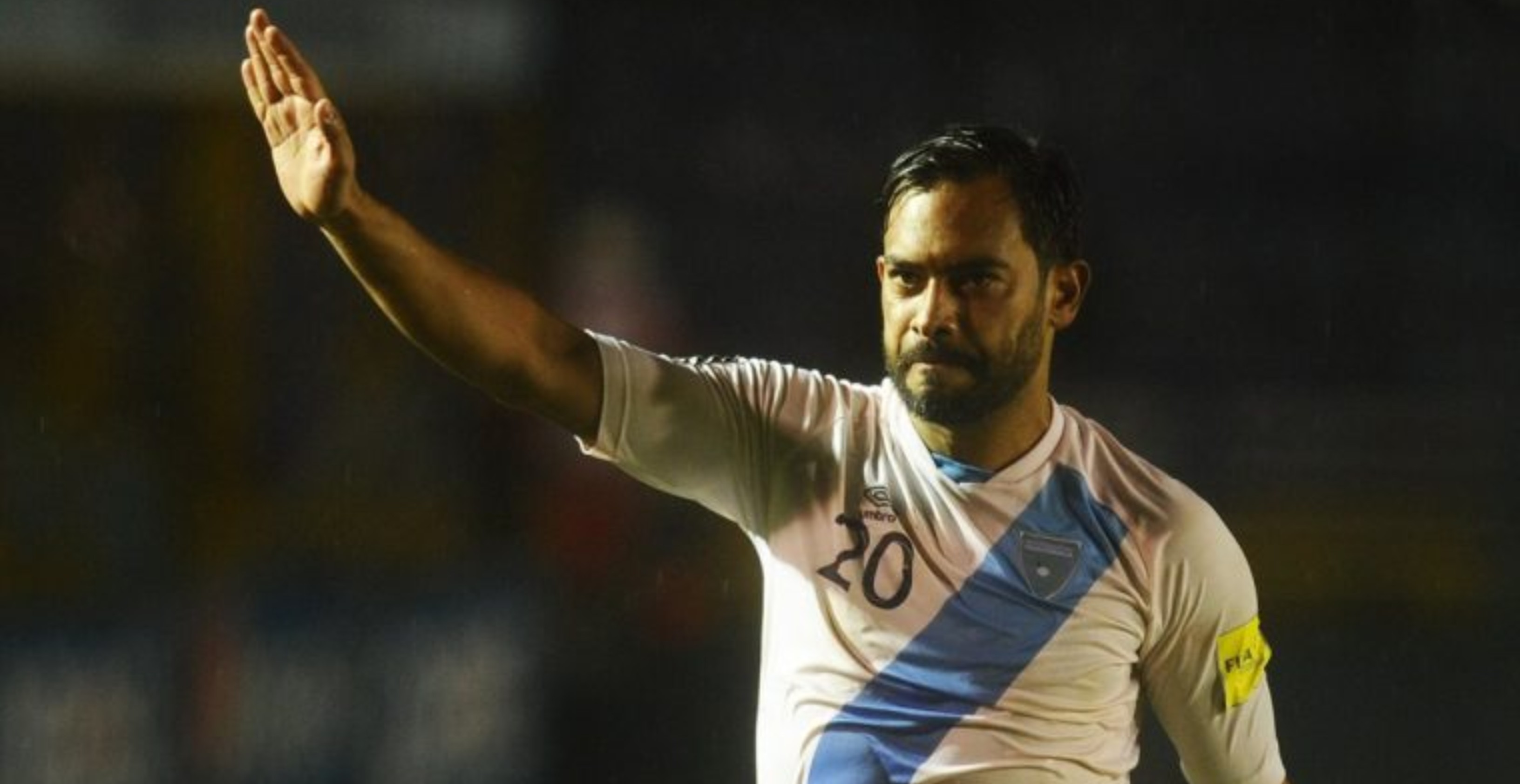 Carlos "el Pescado" Ruiz publicó un mensaje de apoyo para Ana Lucía Martínez en su cuenta de Twitter. Foto Prensa Libre: Hemeroteca PL.