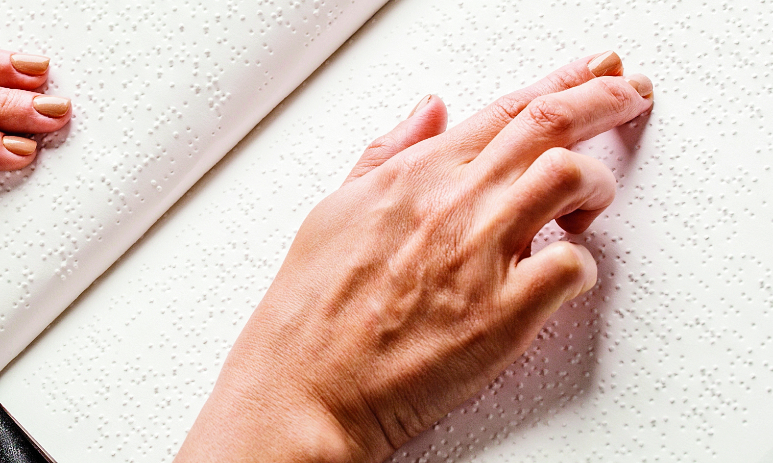 Símbolos y códigos: Otras formas de comunicación para la supervivencia Símbolos y códigos: Otras formas de comunicación para la supervivencia