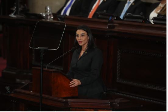 Shirley Rivera dice que Guatemala tiene “fuertes convicciones” e “inmenso amor a Dios” al asumir presidencia del Congreso