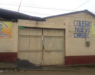 Lento sistema de quejas del Mineduc permite que acusado por cobro de comisiones ilegales dirija colegio en Alta Verapaz