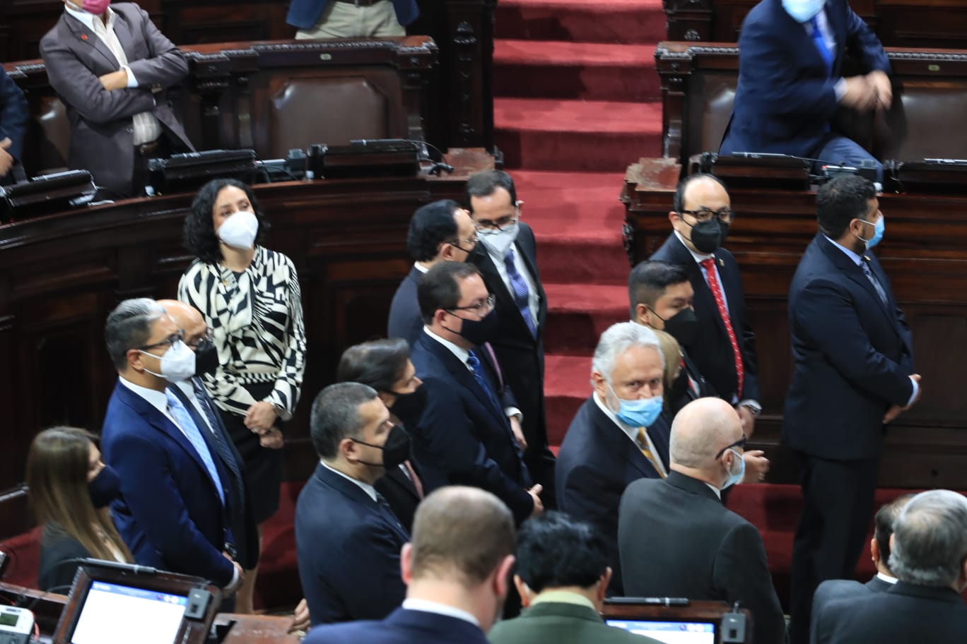Los integrantes de la Comisión de Postulación para la elección de fiscal general fueron juramentados en el Congreso. (Foto Prensa Libre: Élmer Vargas)