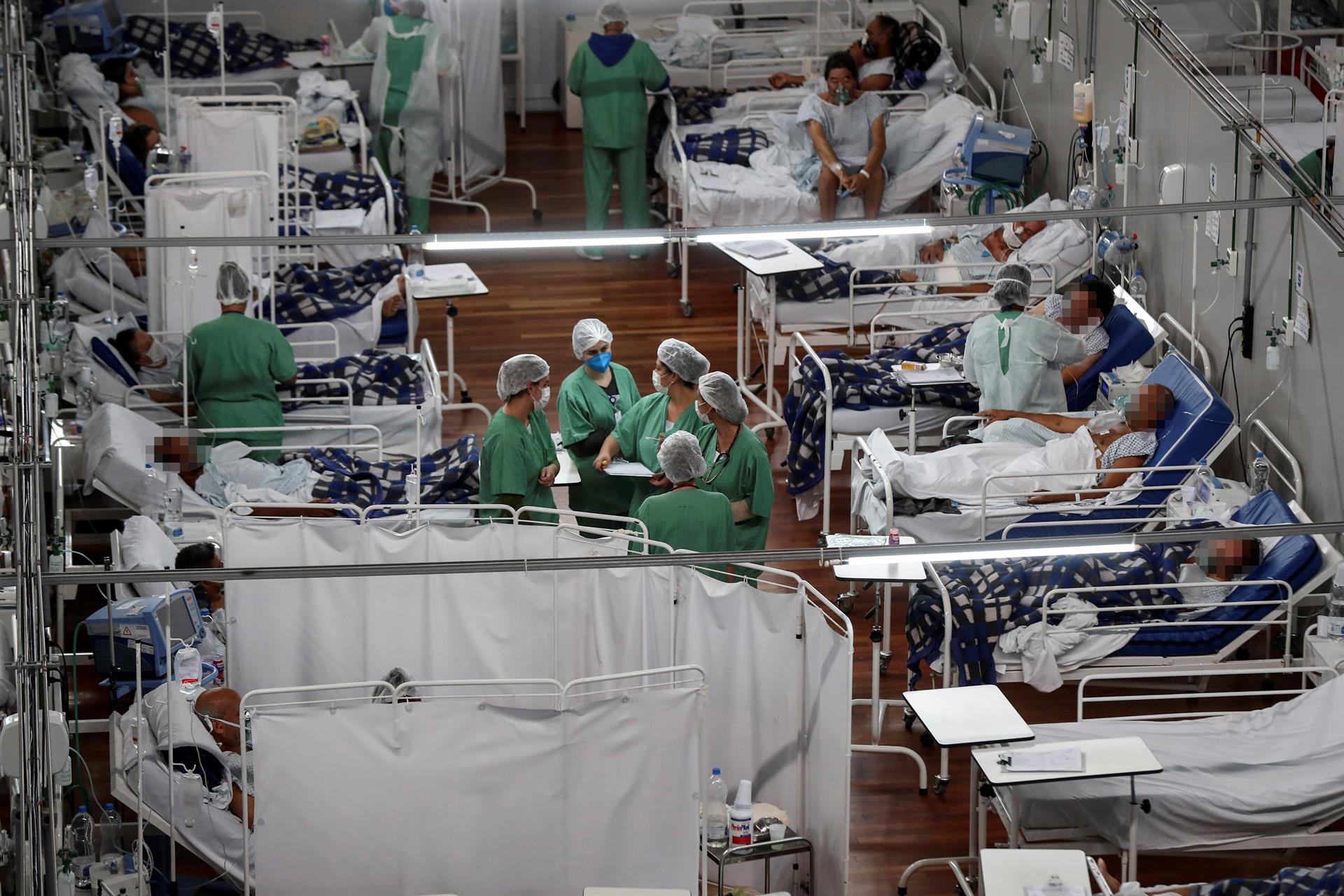 Alarma por ómicron: Brasil reporta la primera muerta en Latinoamérica por la cepa de covid-19