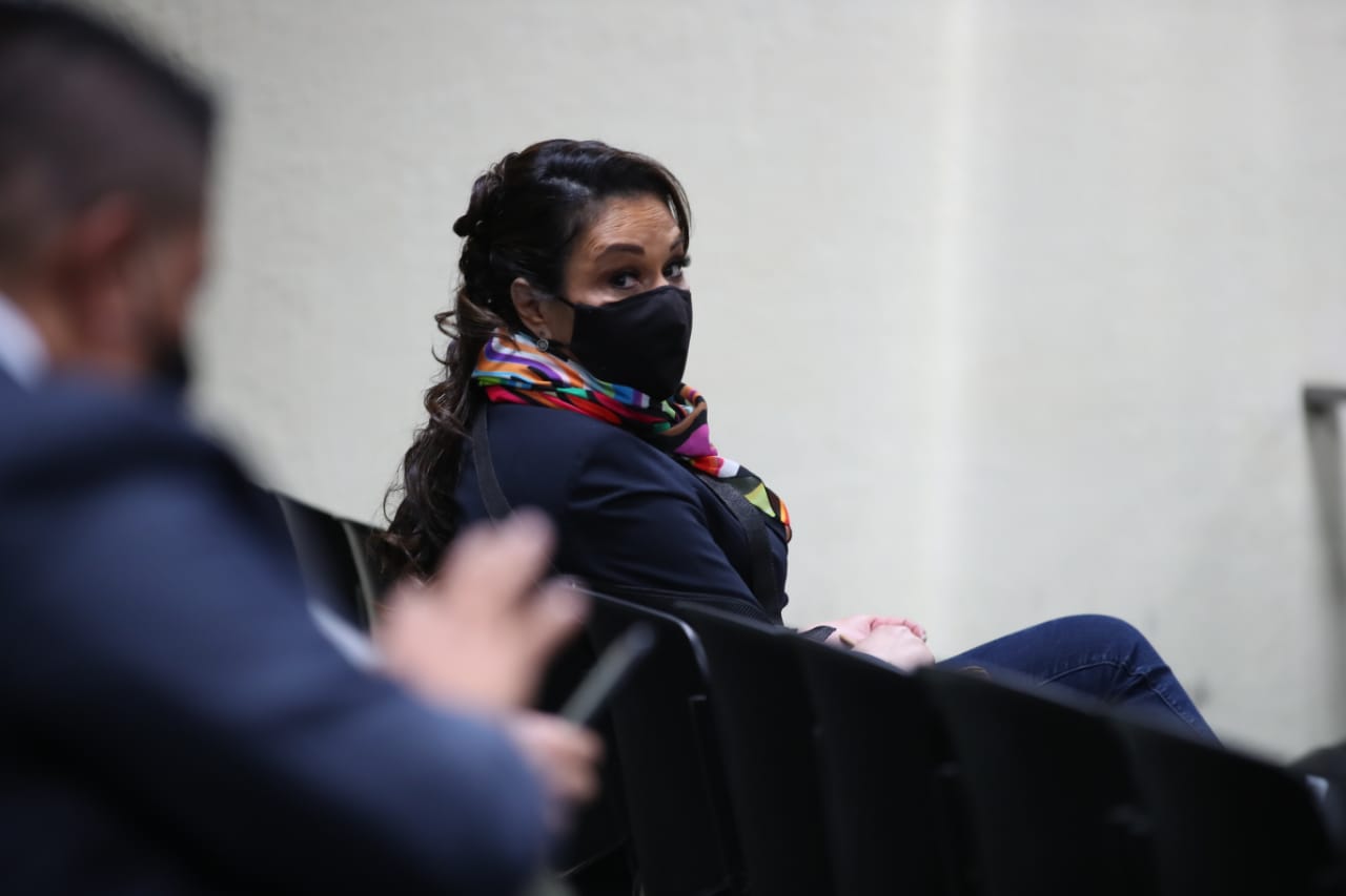 La exvicepresidenta Roxana Baldetti dio negativo a coronavirus y ahora debe asistir a todas las audiencias del juicio del Caso La Línea. (Foto Prensa Libre: Carlos Hernández)