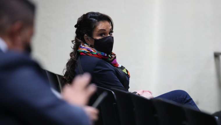 La exvicepresidenta Roxana Baldetti dio negativo a coronavirus y ahora debe asistir a todas las audiencias del juicio del Caso La Línea. (Foto Prensa Libre: Carlos Hernández)