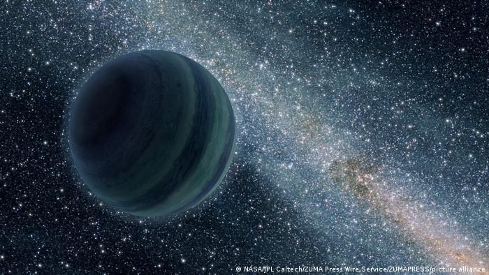 Descubren excéntrico exoplaneta que podría albergar agua y cuyo clima salvaje oscila entre calor y frío extremo