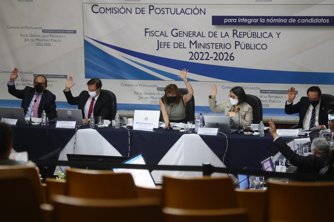 Los integrantes de la Comisión de Postulación para elegir al fiscal General anunciaron la renuncia de Luis David Gaitán Arana como decano de la Facultad de Derecho de la Universidad Da Vinci. (Foto Prensa Libre Hemeroteca)