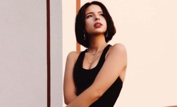 La cantante mexicana Ángela Aguilar promociona la gira 