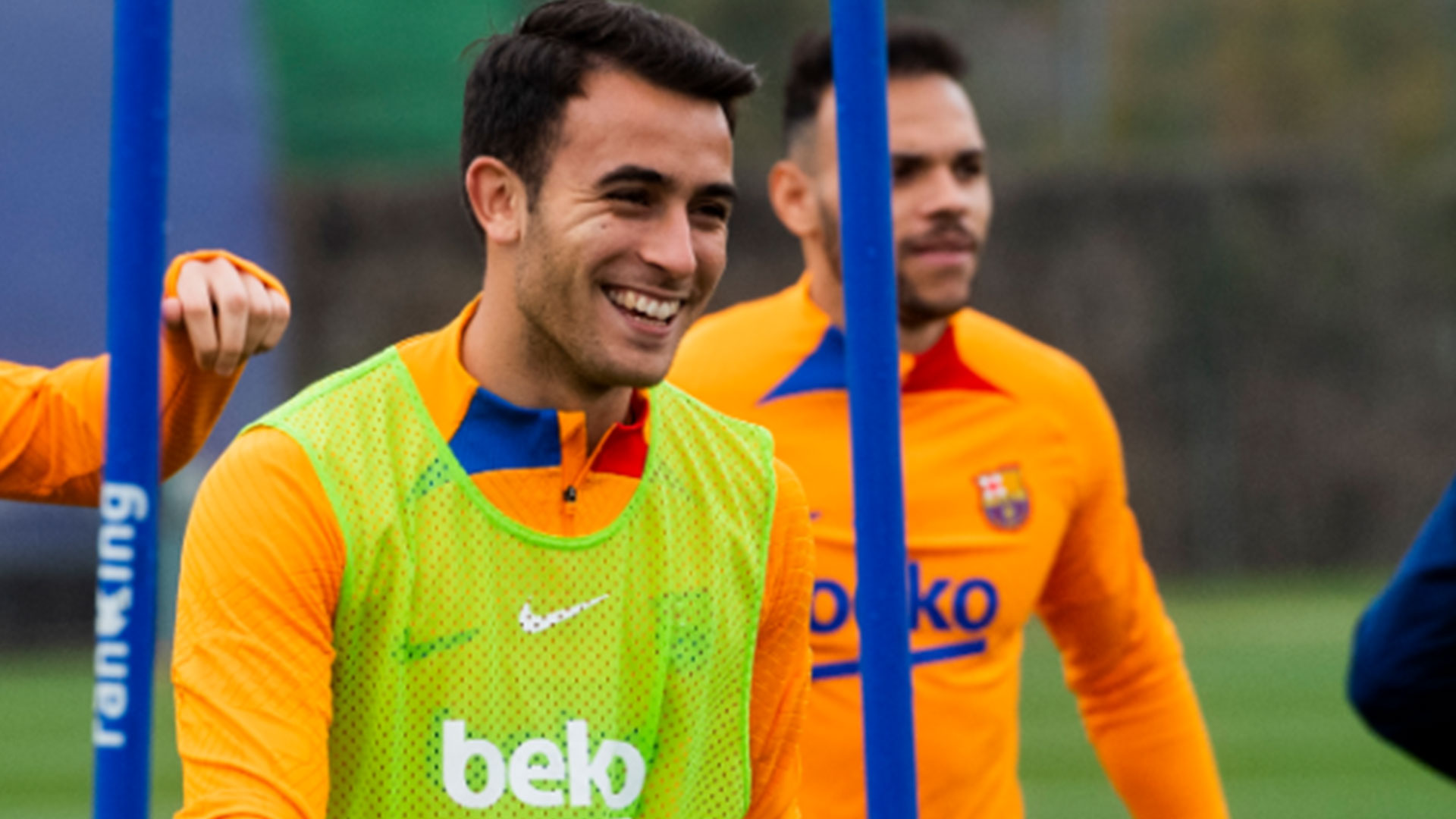 El defensa del Barcelona Eric García en su vuelta a los entrenamientos. (Foto Prensa Libre: Twitter)