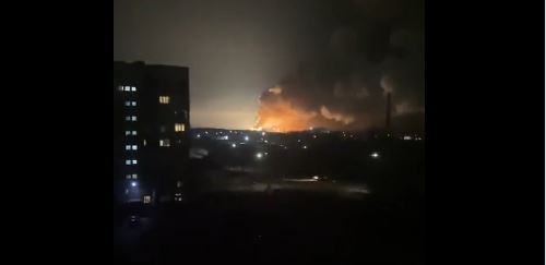 Se reportan bombardeos sobre varias ciudades de Ucrania como Kharkiv, Mariupol, Kiev y Donbass. (Foto Prensa Libre: Captura de Pantalla)