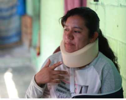 “Me dejó cinco costillas rotas y la clavícula fracturada”: el angustiante relato de guatemalteca sobreviviente del accidente de migrantes en Chiapas