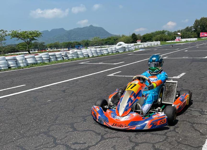 El piloto guatemalteco Mateo Llarena vuelve al país para correr luego de más de dos años de ausencia en karts, y lo hará este sábado 19 de febrero en el autódromo Pedro Cofiño. Foto Prensa Libre: Cortesía.