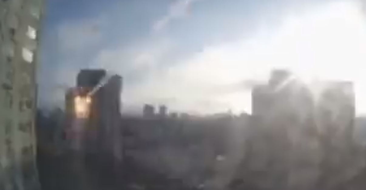 Misil cae en Kiev, Ucrania
