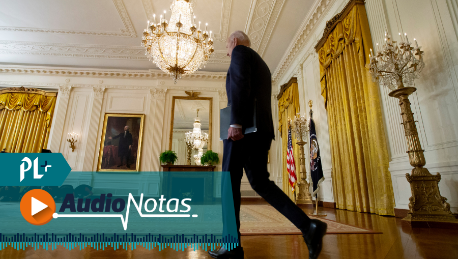 El presidente de los Estados Unidos, Joe Biden, llega para pronunciar comentarios sobre la invasión rusa de Ucrania, en el Salón Este de la Casa Blanca en Washington, DC.
(Foto Prensa Libre: EFE) 