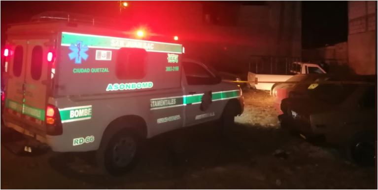 Bomberos Municipales Departamentales encuentran bolsa con supuestos restos humanos en San Juan Sacatepéquez