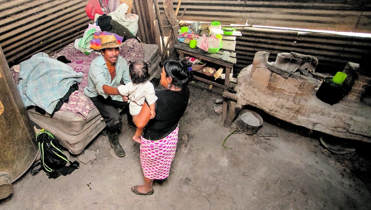 El BID también señaló que con ese préstamo se pretende mejorar los servicios de salud provistos a la población. (Foto Prensa Libre: Hemeroteca)